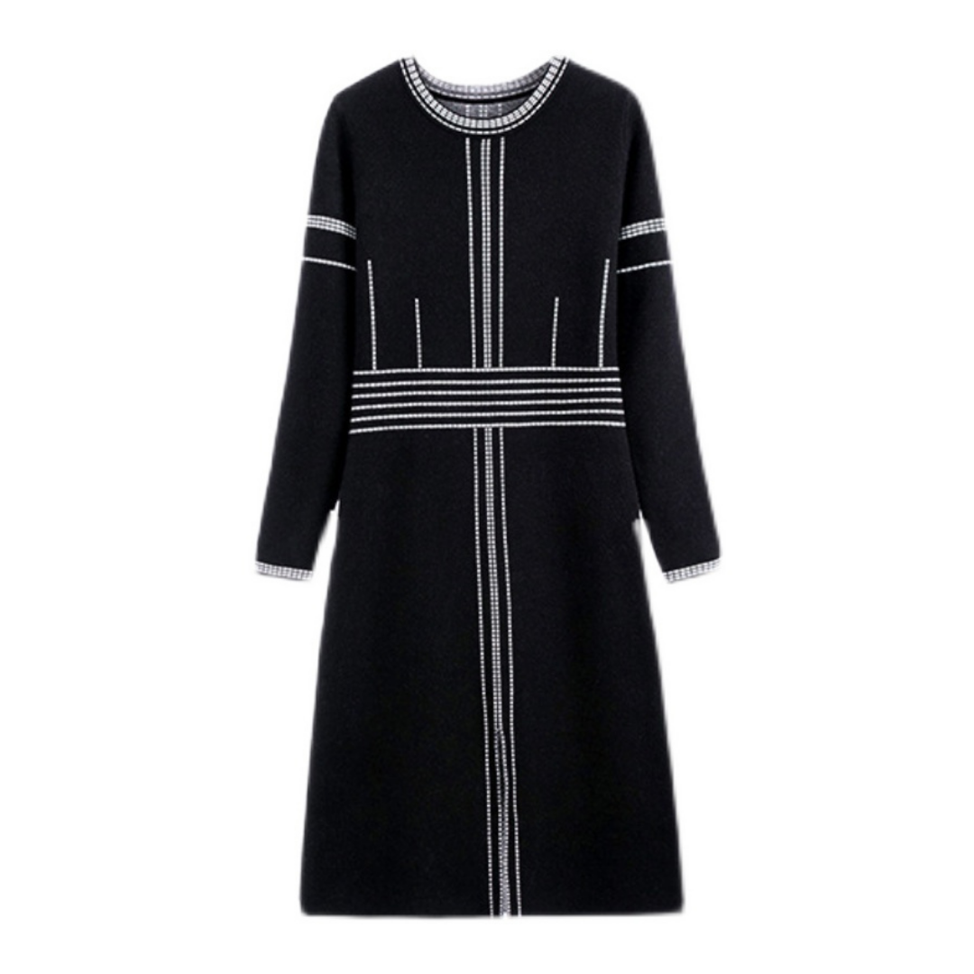 フロントスリットニットワンピース