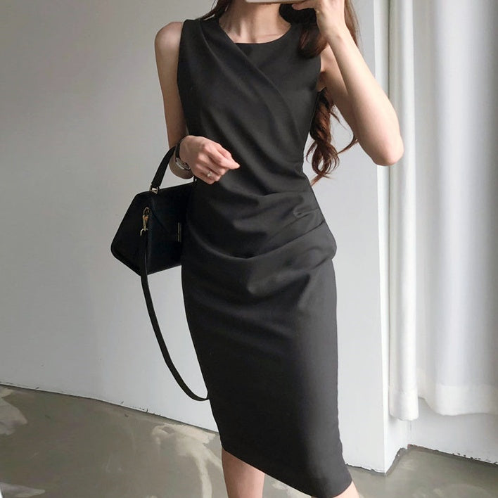 ノースリーブプリーツワンピース