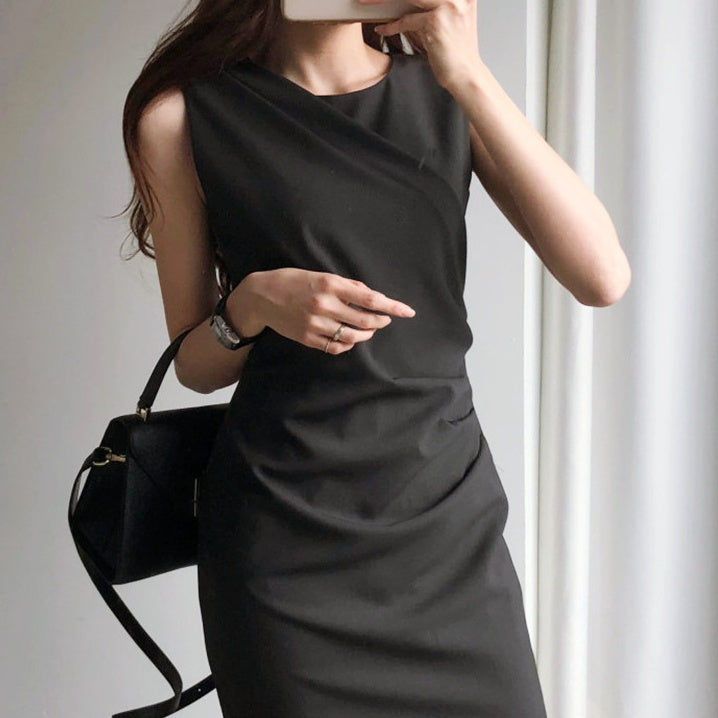 ノースリーブプリーツワンピース