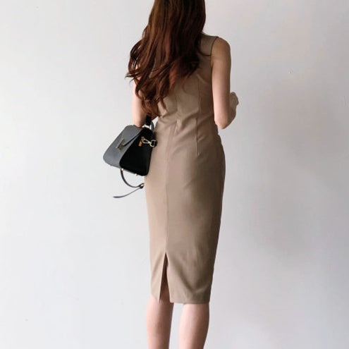 ノースリーブプリーツワンピース