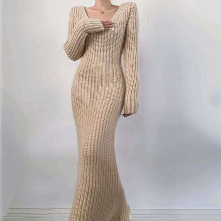 Vネックロングニットドレス