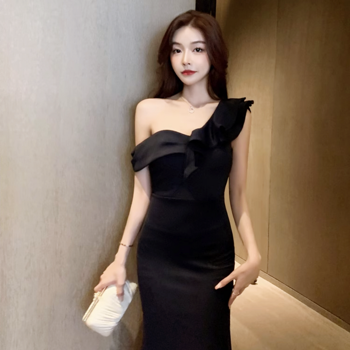 ワンショルダーフリルロングドレス