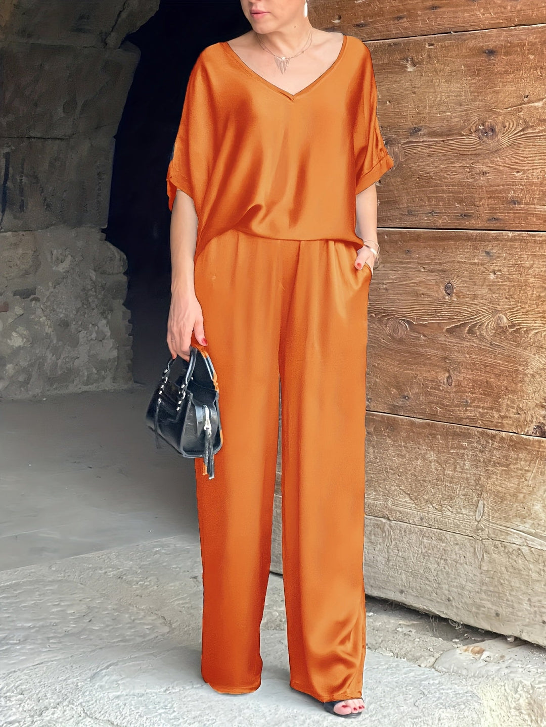 Ashlee - エレガントな半袖ツーピースセット