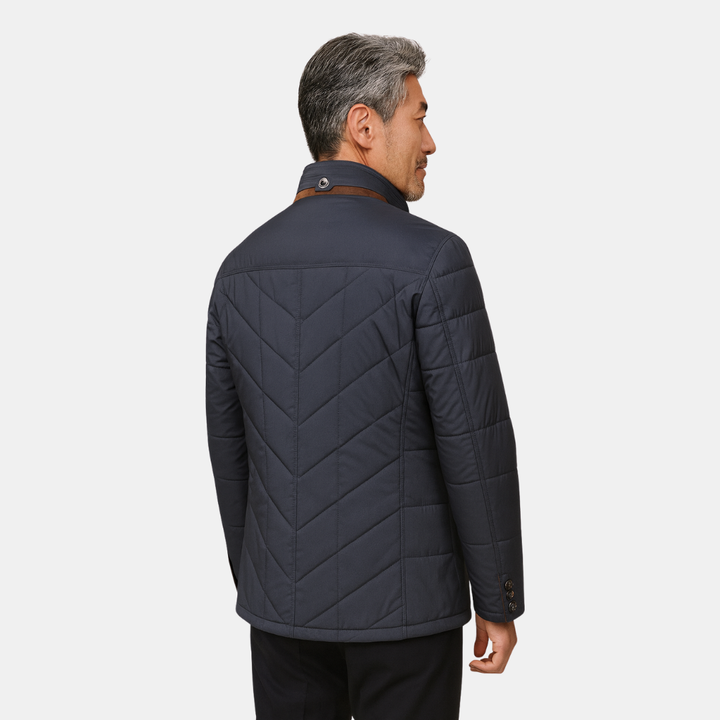 NOAH |  洗練されたライトアウター