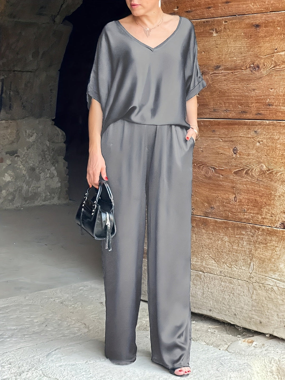 Ashlee - エレガントな半袖ツーピースセット