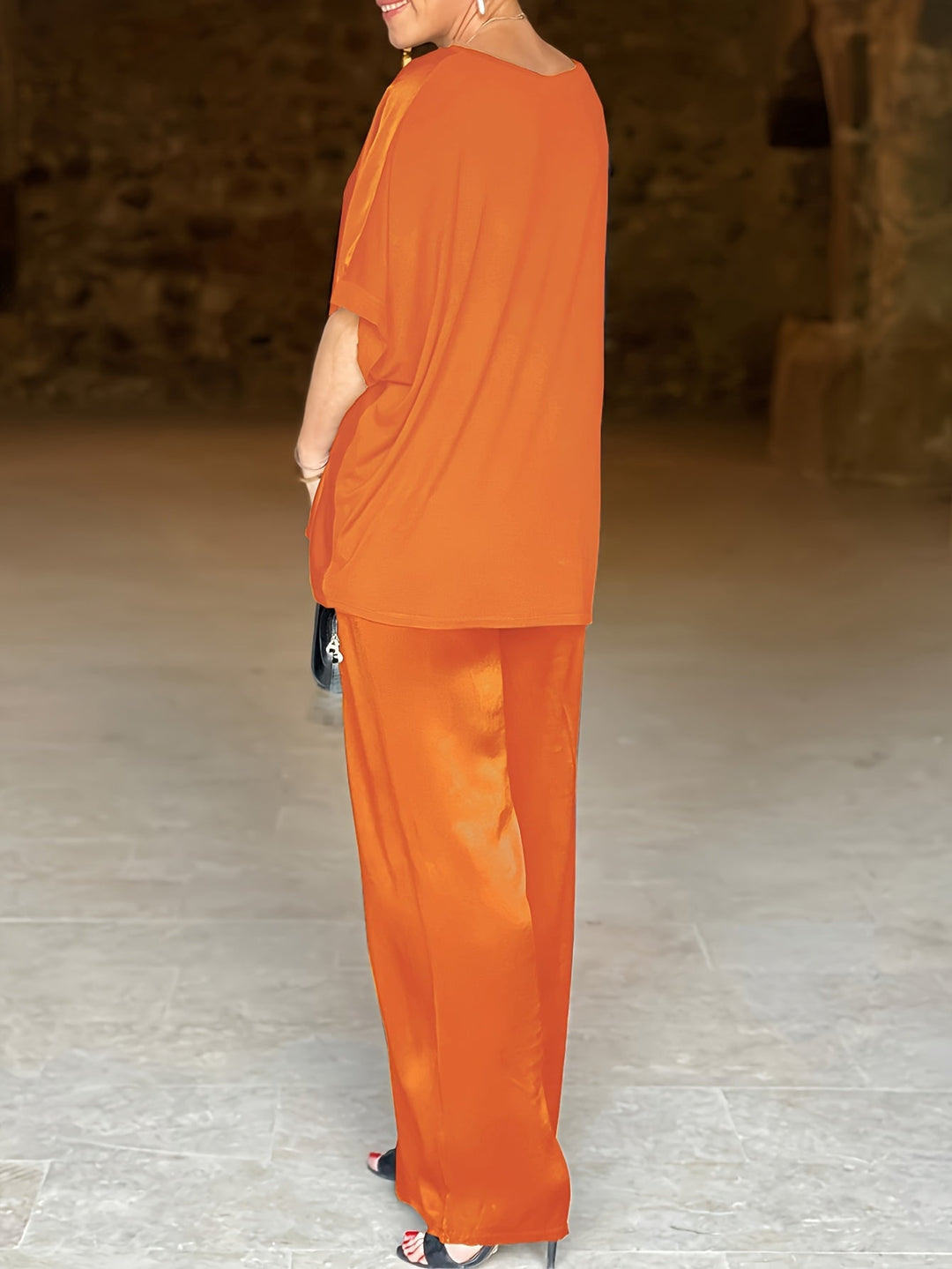 Ashlee - エレガントな半袖ツーピースセット