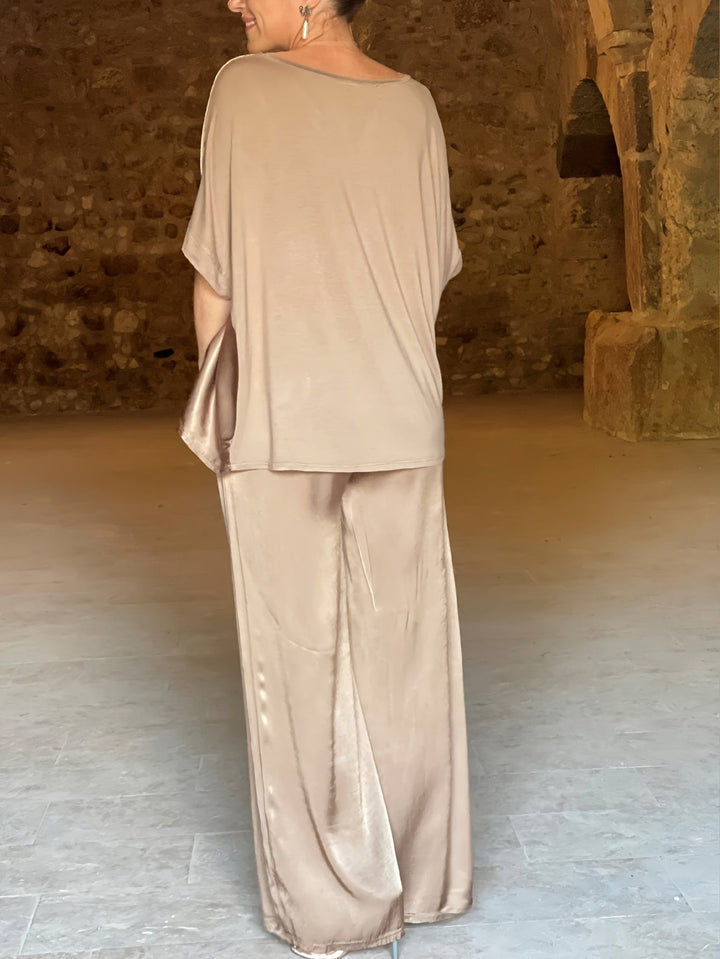 Ashlee - エレガントな半袖ツーピースセット