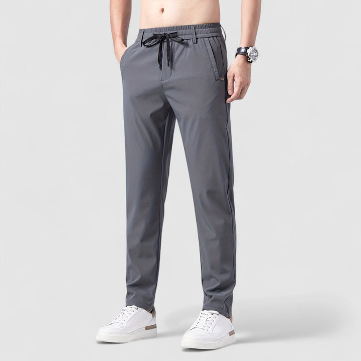 VIO | ウルトラストレッチスリムフィットパンツ