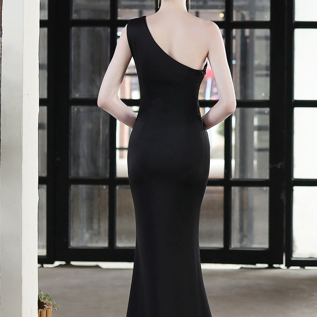 ビジューラインマーメイドドレス