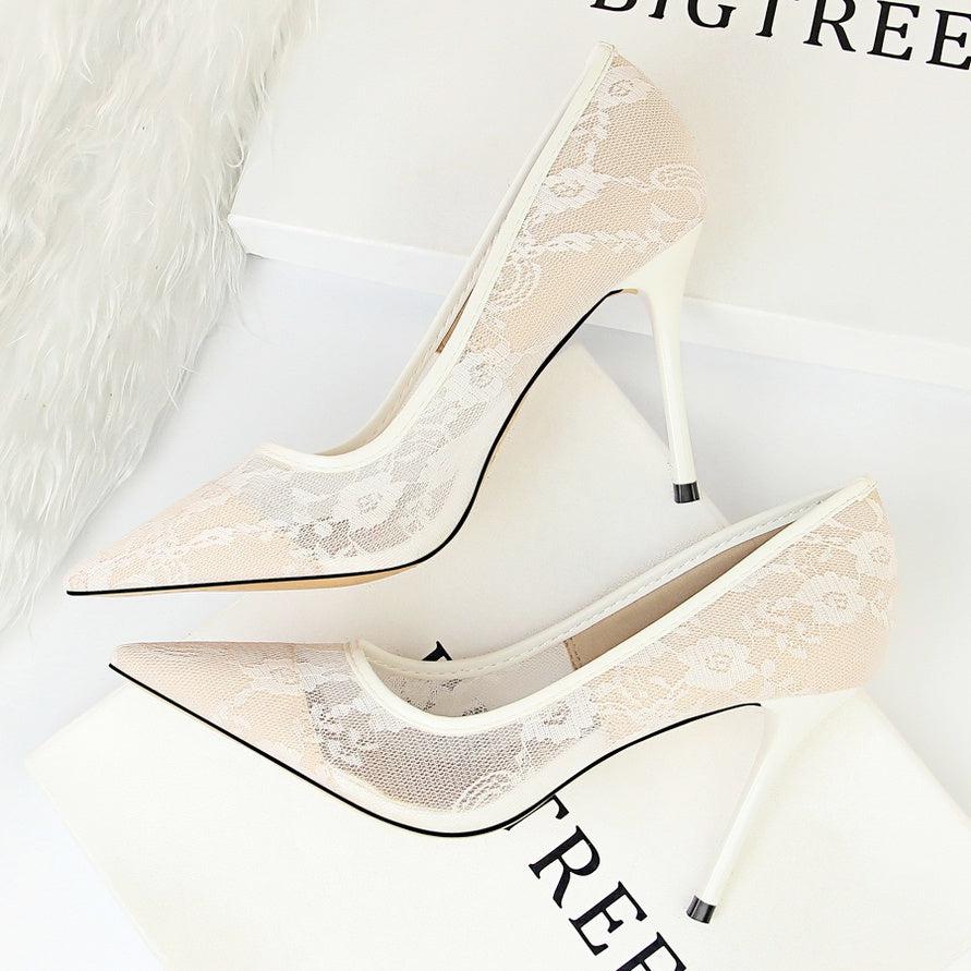 シースルーレースパンプス