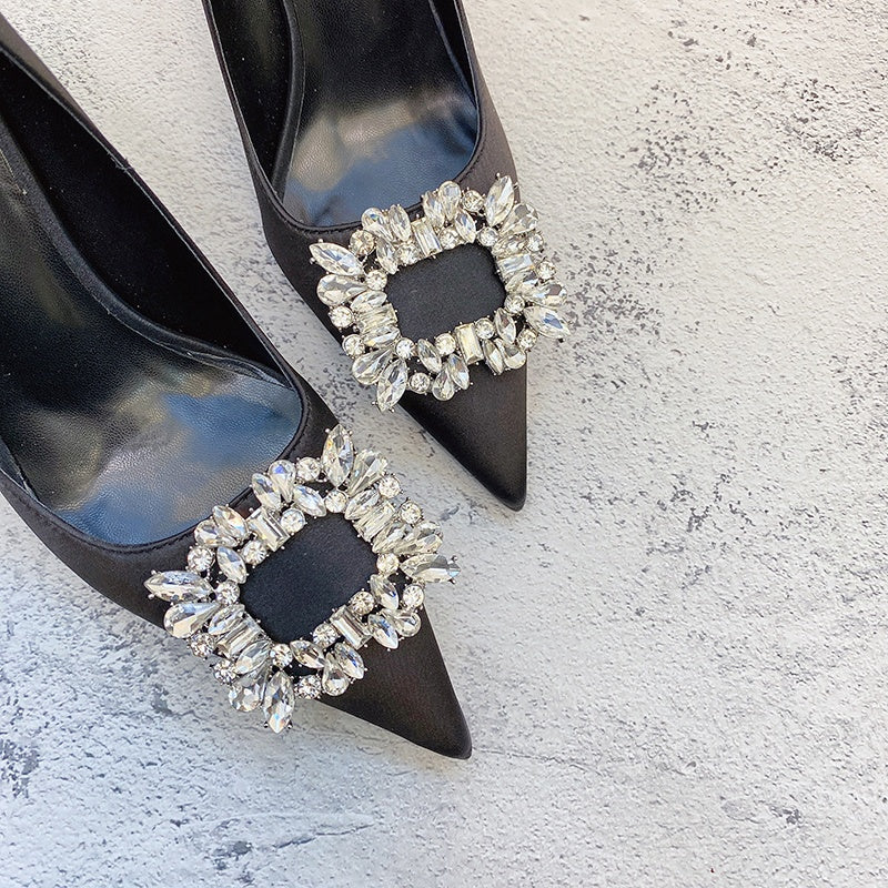 ビジューハイヒールパンプス