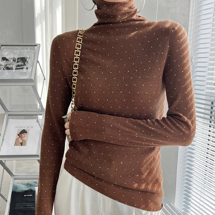 タートルネックストーンニット