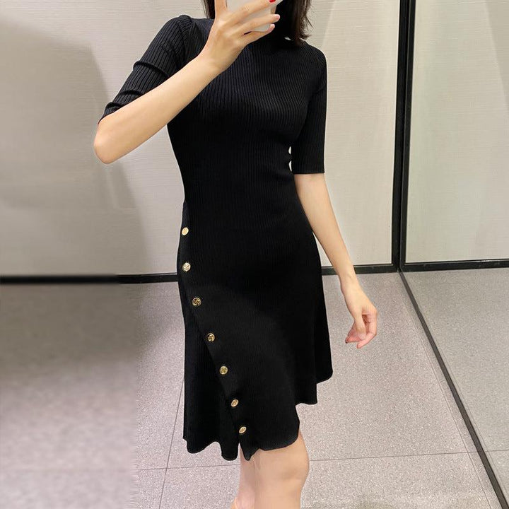 ボタンラインニットワンピース