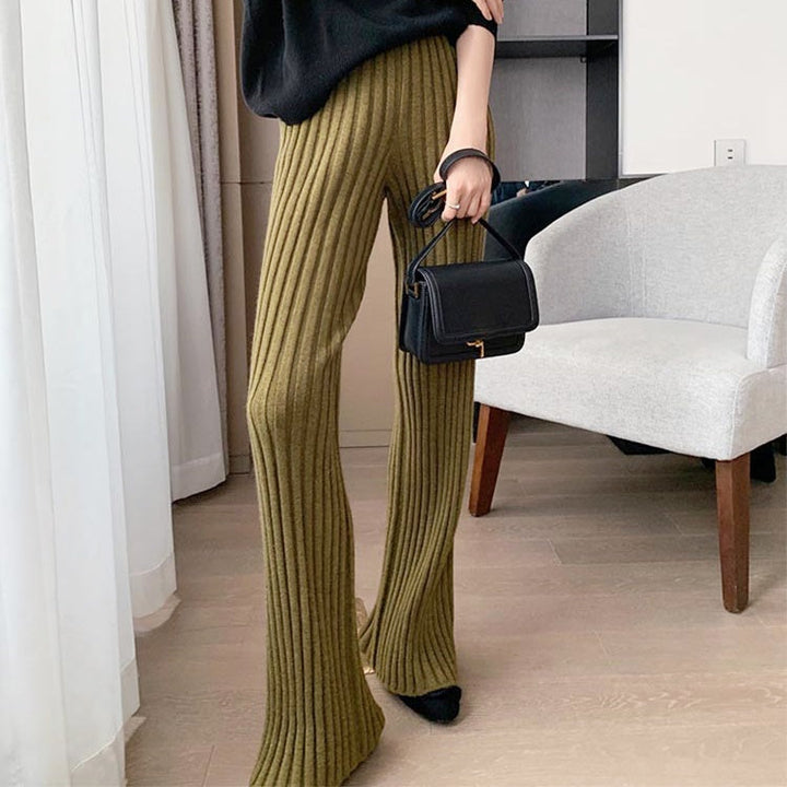 リブニットフレアパンツ