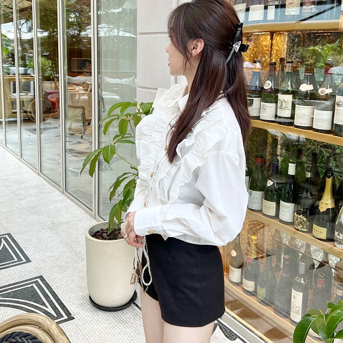 ゴールドボタンラッフルフリルブラウス