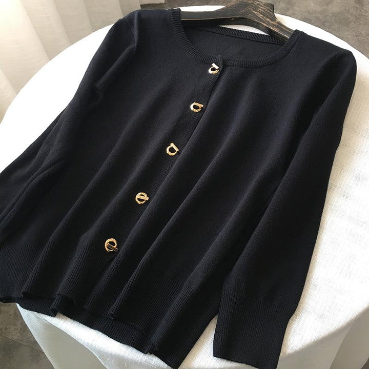 バックルボタンカーディガン