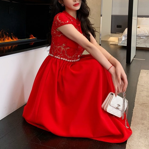 レッドレースリボンタイドレス