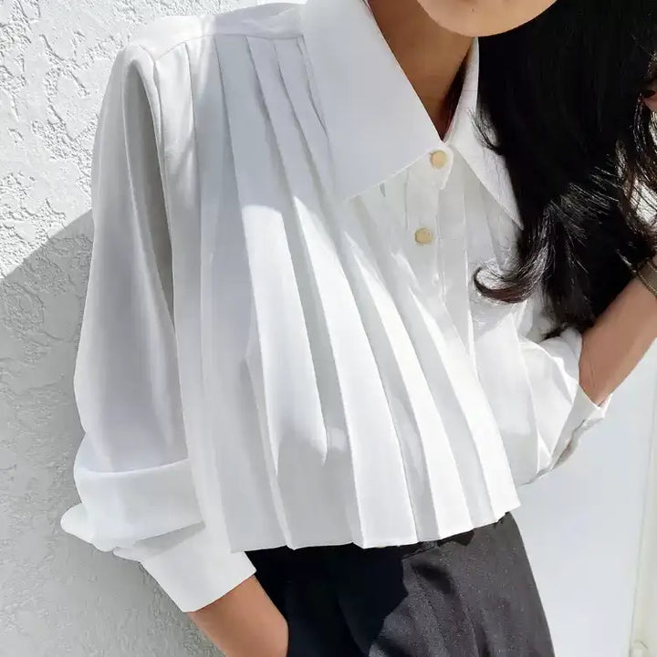 プリーツデザインクロップドシャツ