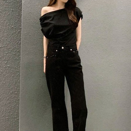 アシンメトリーショルダートップス