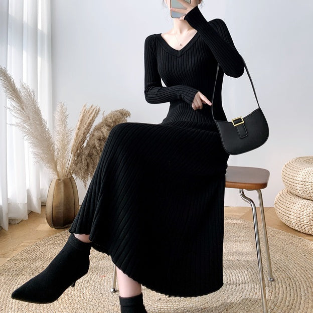 Vネックフレアリブニットワンピース