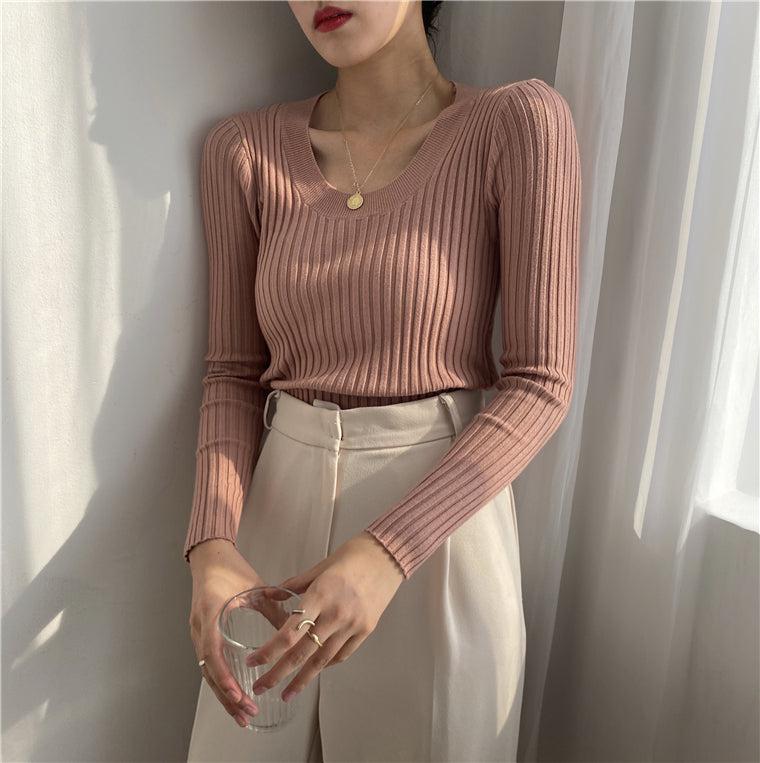 Uネックリブニット