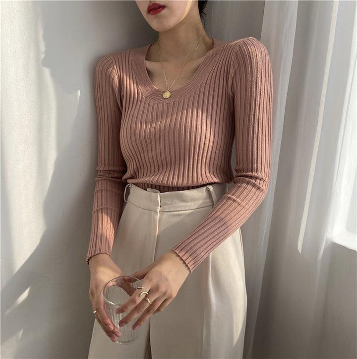 Uネックリブニット