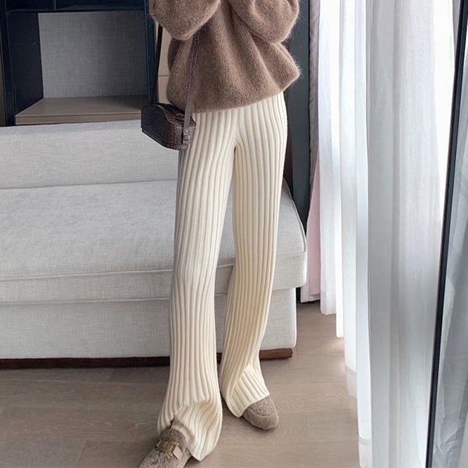 リブニットフレアパンツ