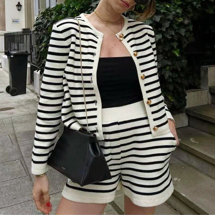 ストライプカーディガンショートパンツセットアップ
