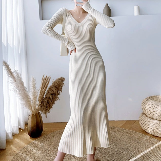 Vネックフレアリブニットワンピース