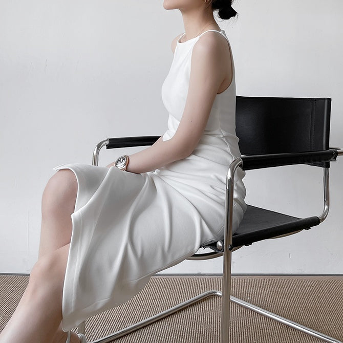 フレンチタイトミディドレス