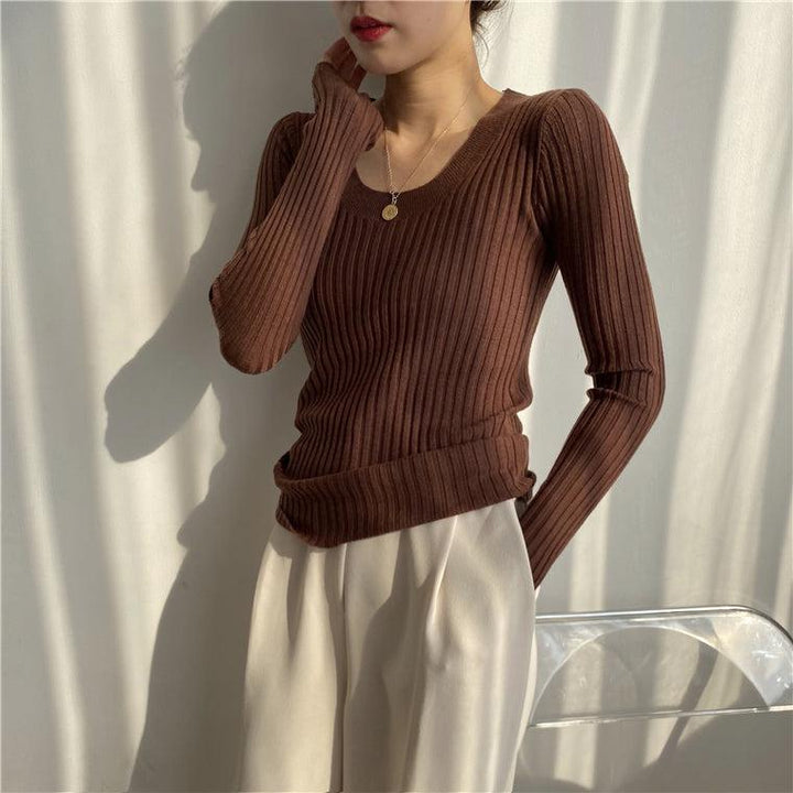 Uネックリブニット