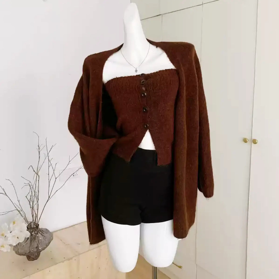 ボタンラインベアトップアンサンブル