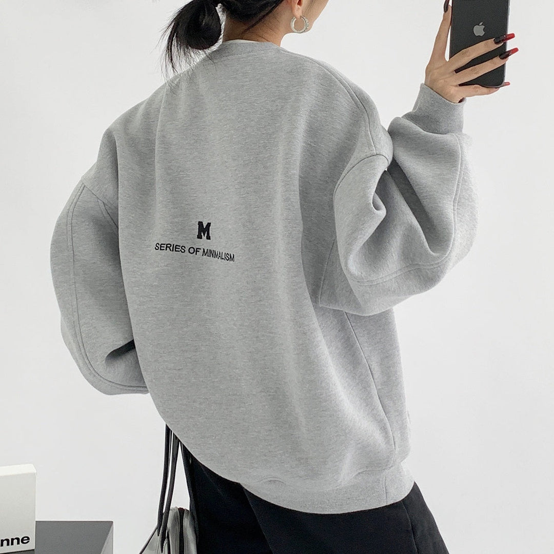 イニシャル刺繍スウェット