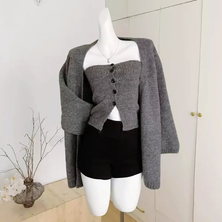 ボタンラインベアトップアンサンブル