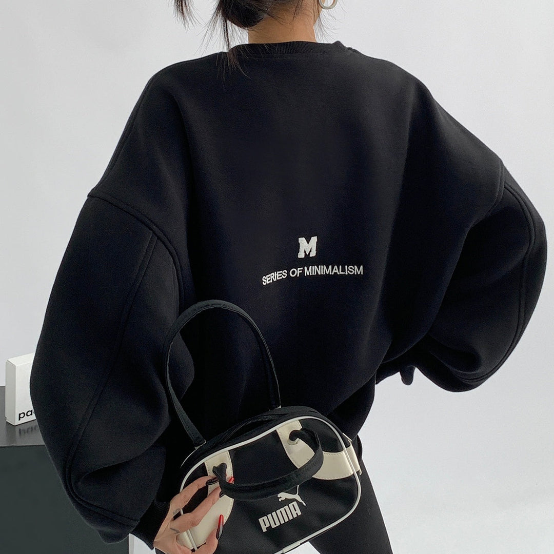 イニシャル刺繍スウェット