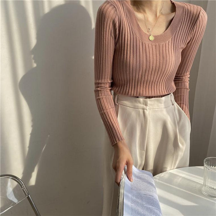 Uネックリブニット