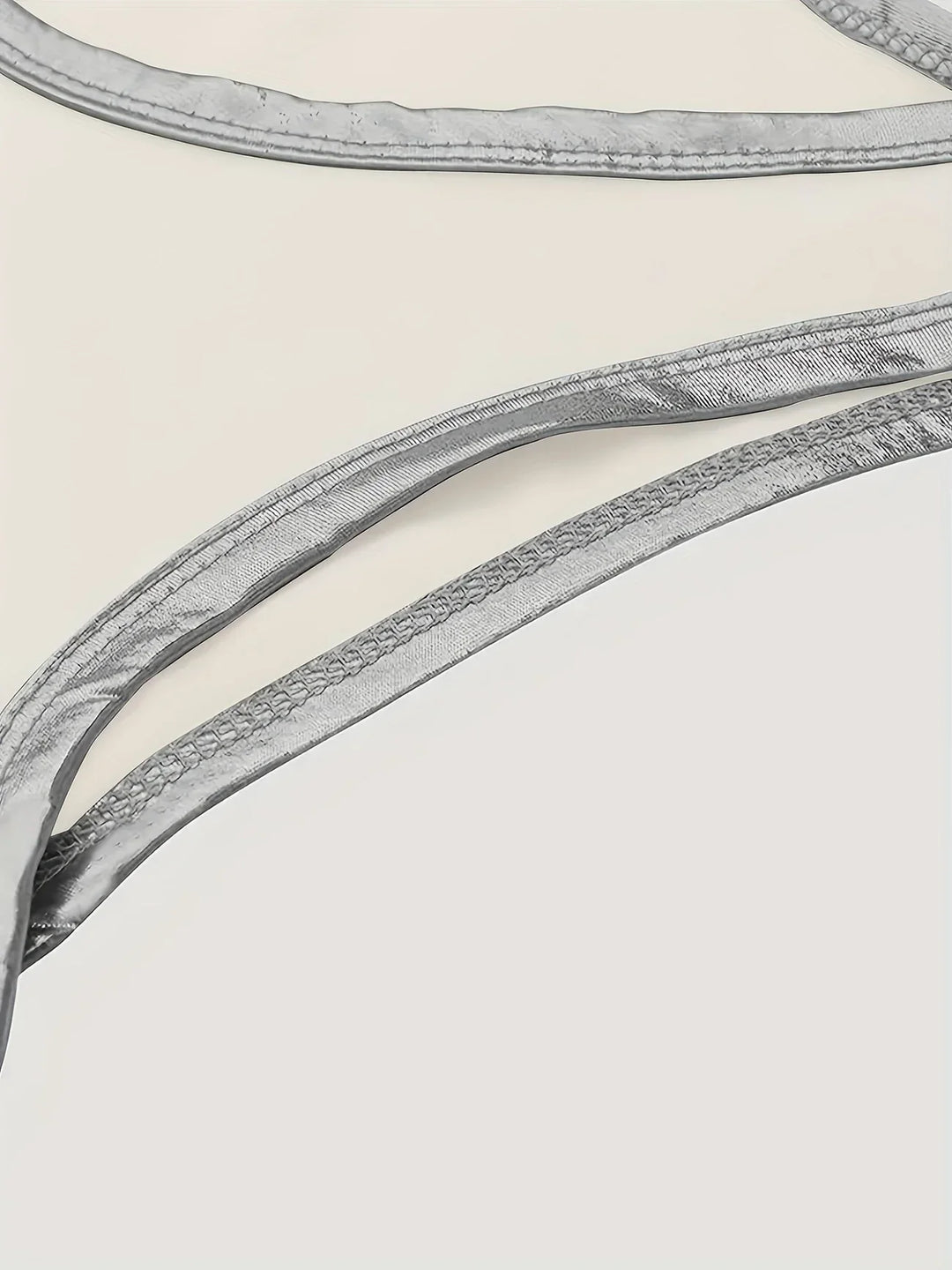 Ayuso - 袖なしタンクトップ丸首デザイン