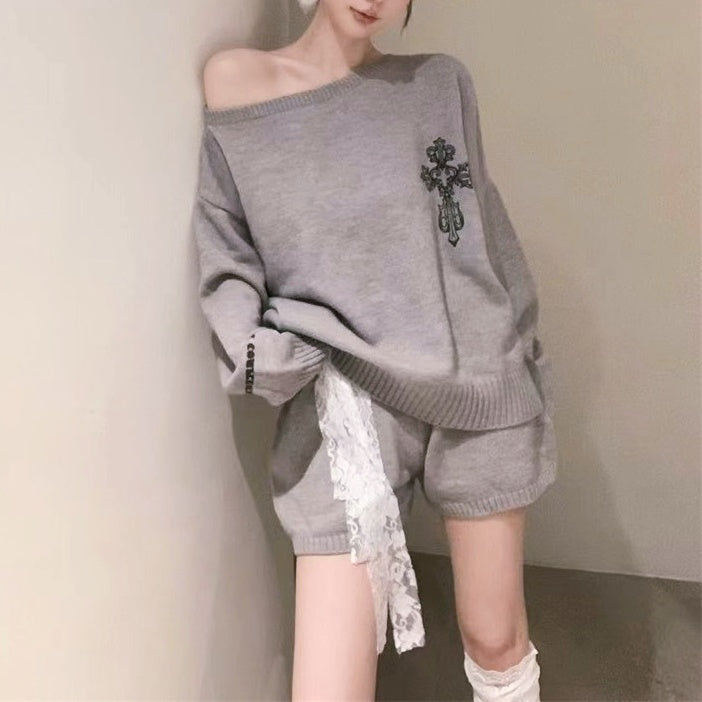 クロスエンブロイダリーニットセットアップ