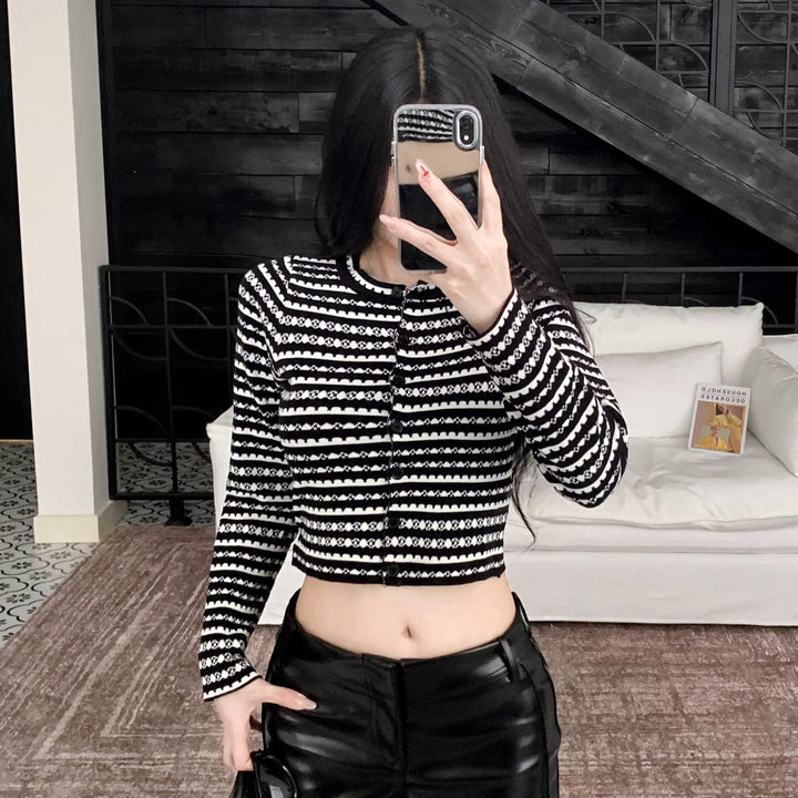 モノトーンボーダーニットカーディガン