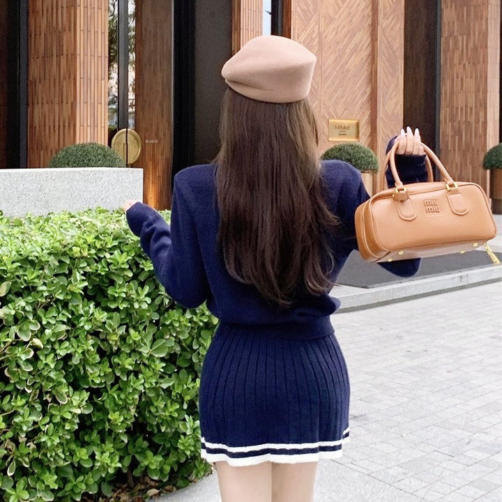 ゴールドボタンプリーツニットセットアップ