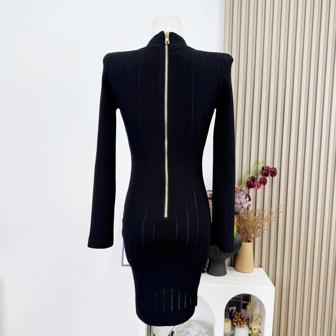 ゴールドボタンVネックタイトワンピース