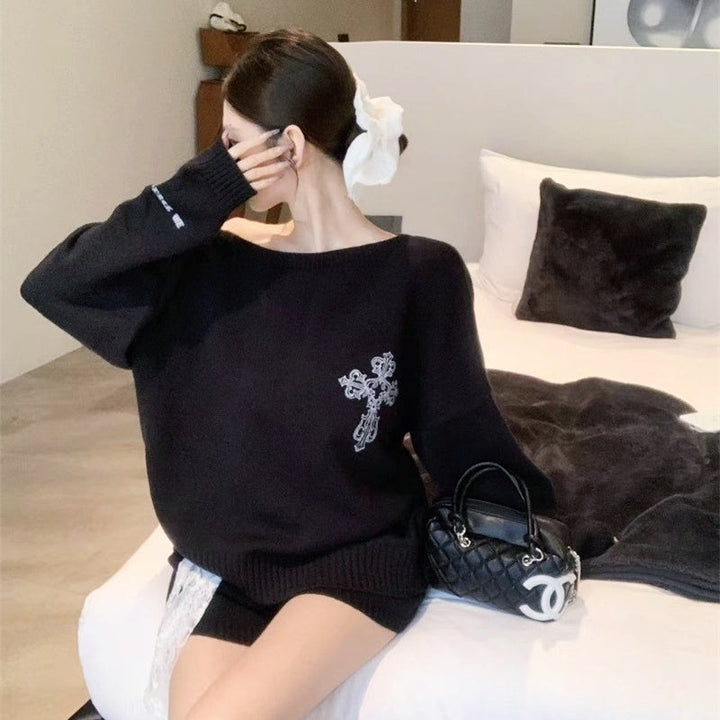 クロスエンブロイダリーニットセットアップ