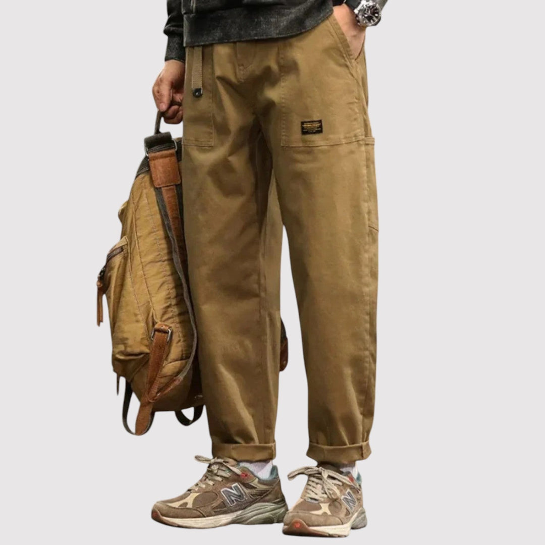 BRECKEN | スタイリッシュなカーゴパンツ