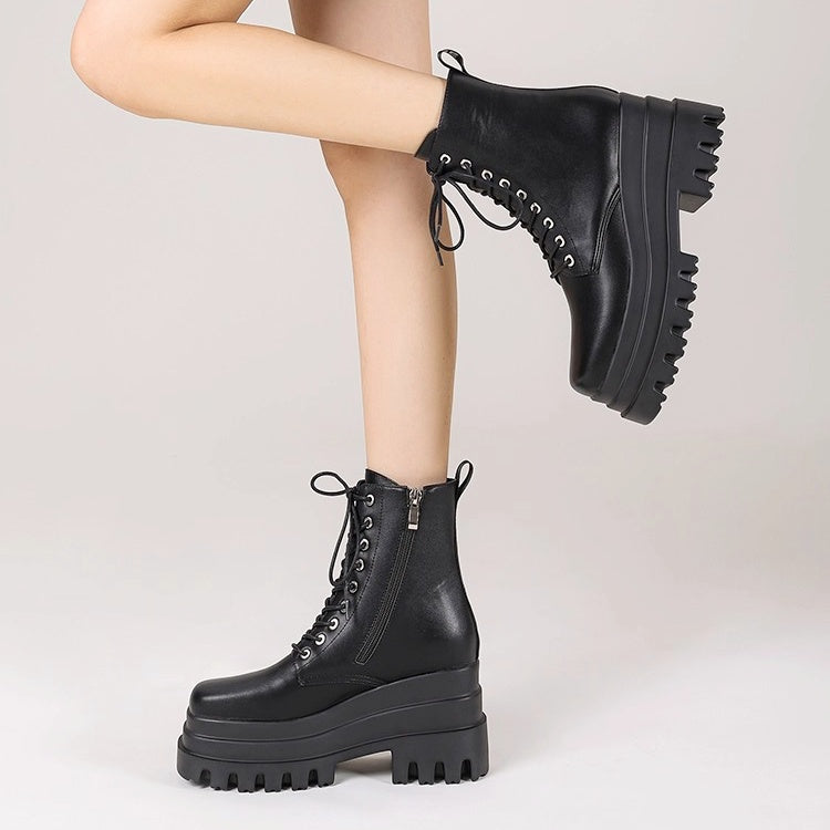 ボリュームソールレースアップショートブーツ
