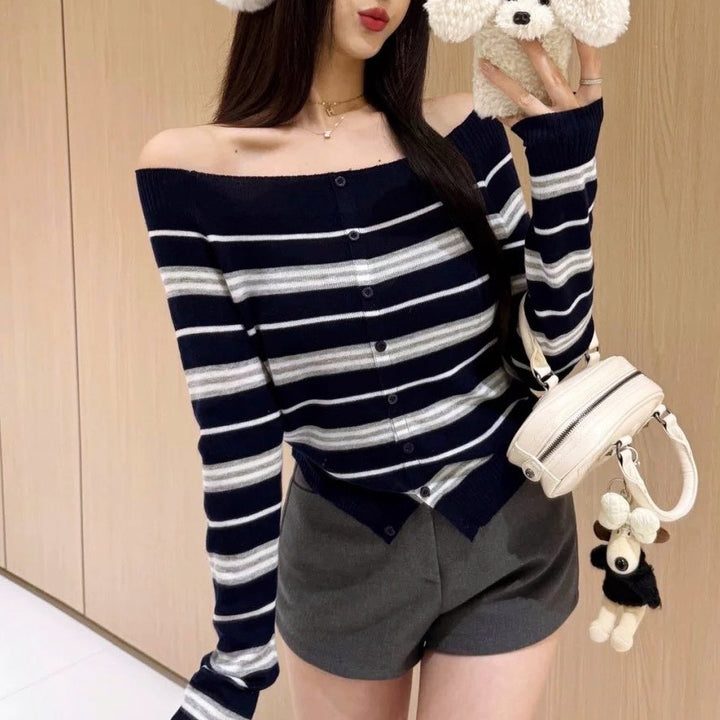 オフショルボーダーニットトップス